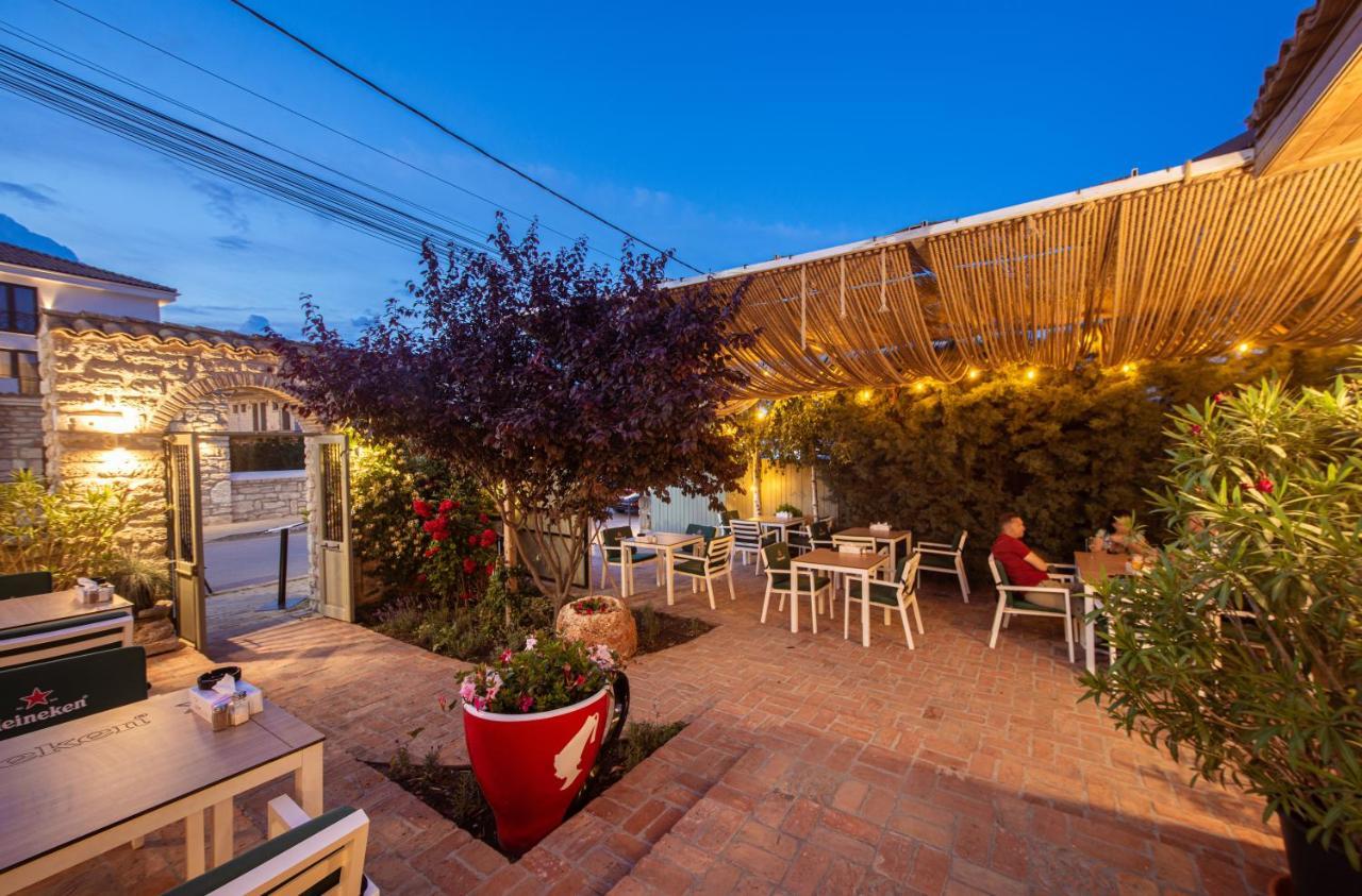 Artelier Vama Veche Hotel Ngoại thất bức ảnh